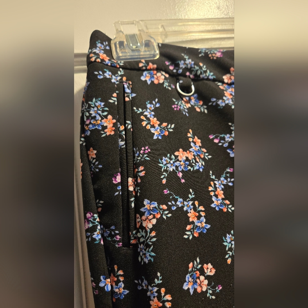 *final price* Adrianna Papell "Printed Kate Fit Pants" black 27" inseam sz 6
